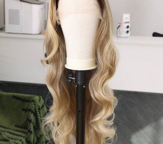 Beyonce Bombshell Wig(human blend)